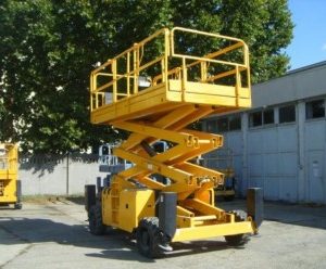 Nacela foarfeca diesel 12 metri
